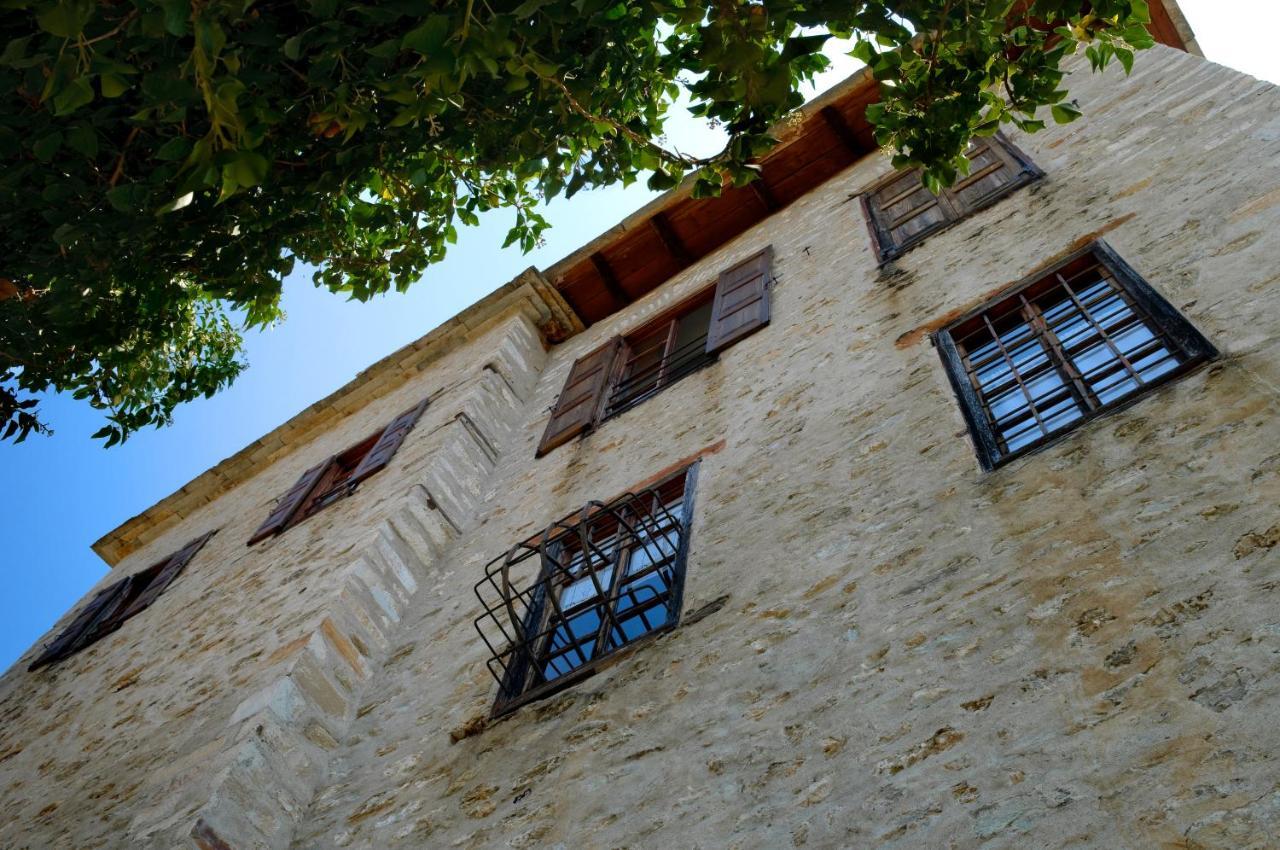 Hotel Alatinos Pinakátai Exteriér fotografie