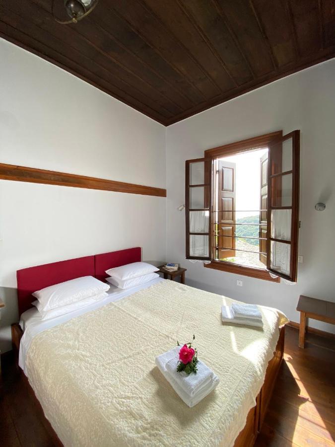Hotel Alatinos Pinakátai Exteriér fotografie