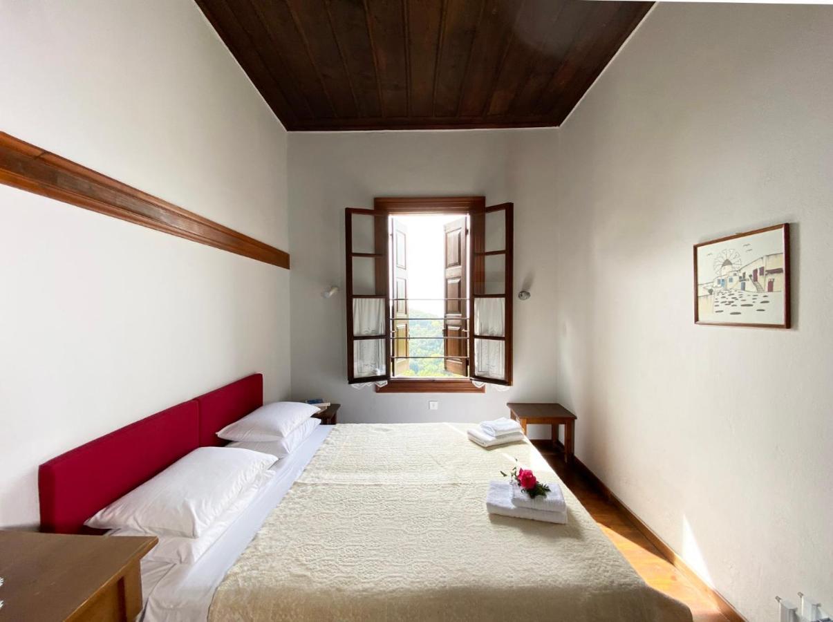 Hotel Alatinos Pinakátai Exteriér fotografie