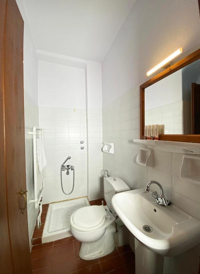 Hotel Alatinos Pinakátai Exteriér fotografie